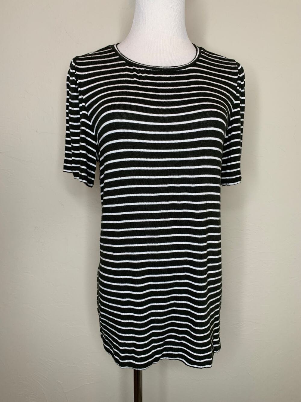 LOFT Black White Striped Puff Sleeve Sweater Sz Medium